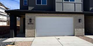 Coral Canyon 4-Bedroom End-Unit Townhome! Brand New!! Gallery 1