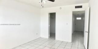 13215 NE 6th Ave Gallery 12