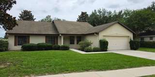 Spacious 4 Bdrm / 2 BA with 2 car garage Gallery 40