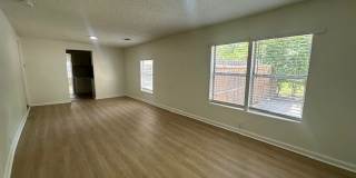 1021 Woodstock Avenue Gallery 6