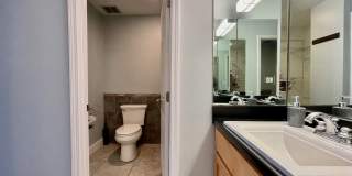 Charming Condo for Rent Gallery 13