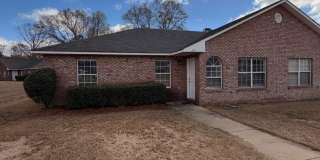 To Be Newly Renovated 3BR/2BA Duplex – Prime Location Near Auburn University! Gallery 1