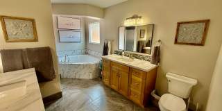 Pet-Friendly 4-BR home in Ivins Gallery 17