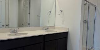 Beautiful 3 Bedroom Home in Grand Hollow with Resort-Style Amenities! Gallery 33