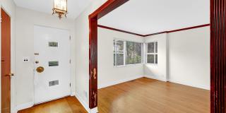 7248 N Ridge Boulevard Gallery 4