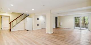 5 BR 4.5 BA home with inground heated pool and extensive hardscape! Gallery 49