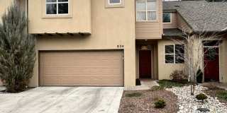 Modern 2-Bedroom Condo with Loft  2 Car Garage! Gallery 1