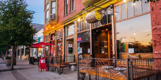 $1000 Move in Special - Beautiful 2 bed 1 bath in unit W/D, renovated kitchen, walkability! Gallery 33