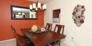 Kensington Club Gallery 66