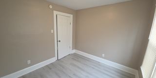 1337 Lee Street Gallery 12