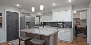 2422 S Kickapoo Avenue Gallery 9