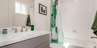 3746 E EARLL Drive Gallery 26