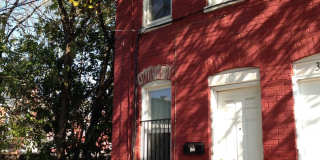 Cozy 2 bedroom house with parking- York SD Gallery 1