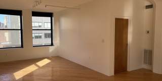 449-463 Washington unit: 7D Gallery 8