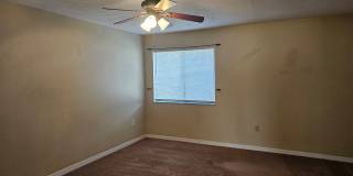 2/2.5 Townhome Mile Run Gallery 26