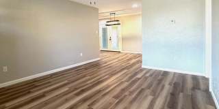 6710 SW Embassy Cir - AVAILABLE NOW! Gallery 3