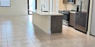 8005 NW 104th Ave Gallery 7