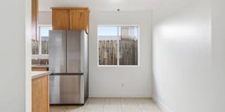 6616 Sylmar Ave Gallery 4