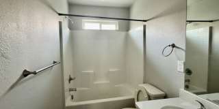400 Lowes Boulevard - B Gallery 15