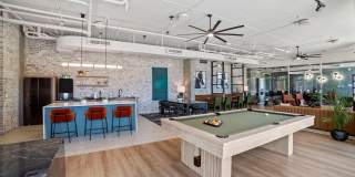 2125 Yale Apartments Gallery 14