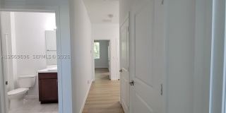 1107 NW 40th Ter Gallery 26