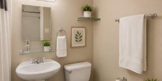 8913 CROMWELL Drive Gallery 21