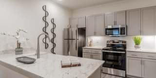 The Averly at Flowers Gallery 19