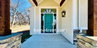 Nearly New Luxury Home in Blue Valley Schools! Gallery 6