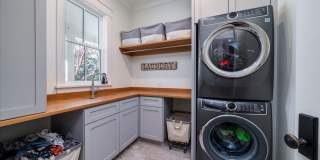 Fully Furnished Home In The Groves Gallery 36