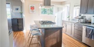 3Bd/2.5Ba Seattle Home Gallery 9