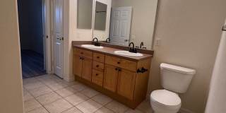 SW Littleton Top Floor Condo with Mountain Views! Gallery 27