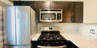 Studios and 1 Bedrooms in Central Location Tucson! Gallery 17