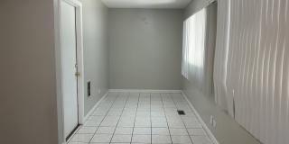 6847 Hawthorne Lane Gallery 7