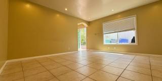 Move in Special-Mira Mesa three bedroom home with yard! Gallery 3