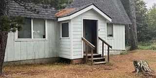 Charming Studio with Loft in Ocean Park – $1,200/Month Gallery 1