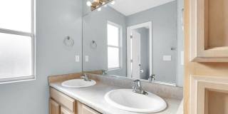 Large home in Legends West Gallery 7