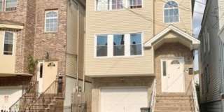 83 Peabody Pl Gallery 1