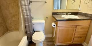 Belleair Village Condo 1/1 Open floor plan Gallery 14