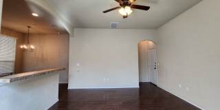 Two Story 3/2.5/2 Duplex close to Creekside Shopping and Entertainment! / Fridge / Fenced in yard /CISD Gallery 5