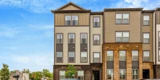 20941 BLUEBIRD Square Gallery 1