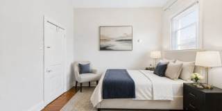 SEPTEMBER 10 Large FAIRMOUNT TOWNHOUSE - private patio Gallery 16