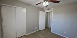 MOVE IN SPECIAL IN TEMPE: NEAR ASU Gallery 19