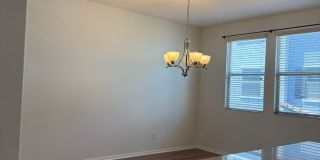 2 Bedroom, 2.5 Bath Tri-level townhouse in Signal Hill Gallery 8