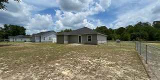 Country Living with Modern Comforts- 3 Bedroom, 2 Bathroom Gallery 12