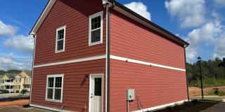 4 Bedroom 4 Bathroom Available in the Spring! Gallery 4