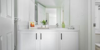 The Penleigh Branson Row Gallery 16