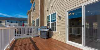 3 level townhouse (newer construction) in Jefferson Place Community available early May! Gallery 26