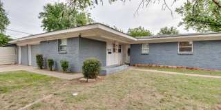 JUST HIT THE MARKET!!! 3 bedroom 1.5 bathroom Gallery 1