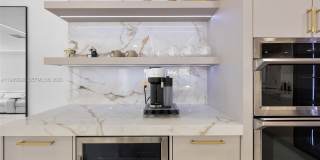 1117 Adams st Gallery 17