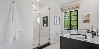 19 Wideloop Road Gallery 24